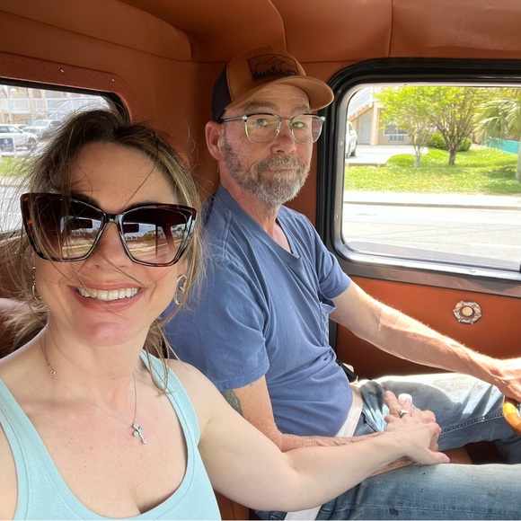 Meet your Posher, Caron - Picture 7 of 16